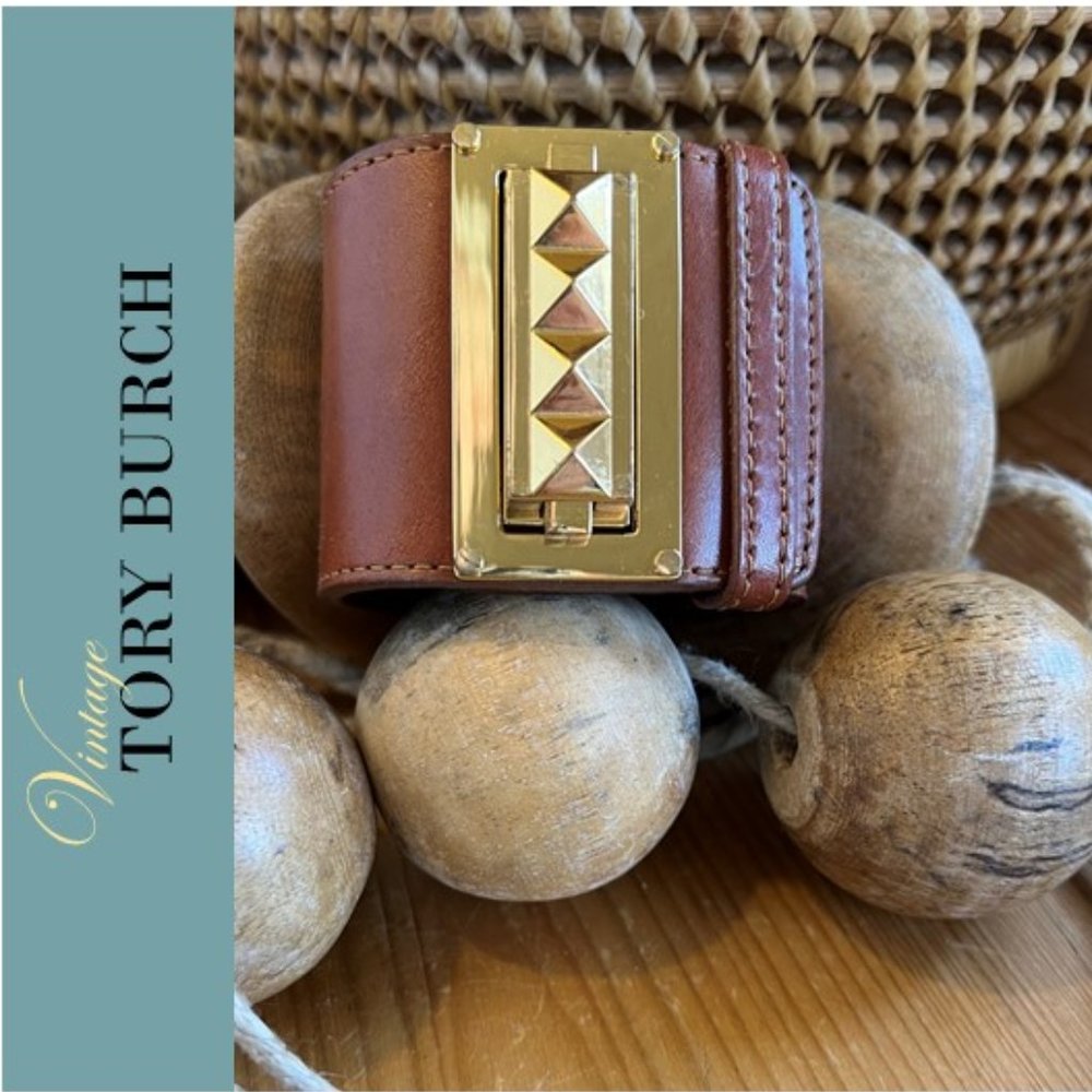 TORY BURCH GOLD PYRAMID STUD LEATHER CUFF BRACELET 2.25”W x 6”.5 Interior